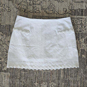 NWOT Lilly Pulitzer Solid Off-White Resort Mini Skort Skirt Scallop Trim Size 4